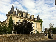 hotel facade - extension is on the left side